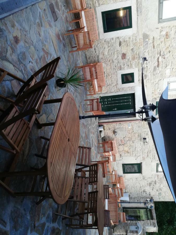 Hosteria Calixtino Palas de Rei Eksteriør bilde